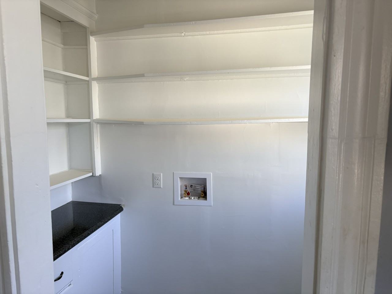 15 Thornton St #2R - Photo 6 of 7