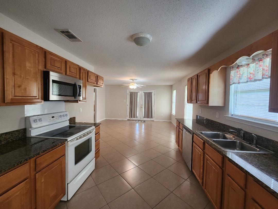 2025 Woodville Ln #NA - Photo 6 of 13