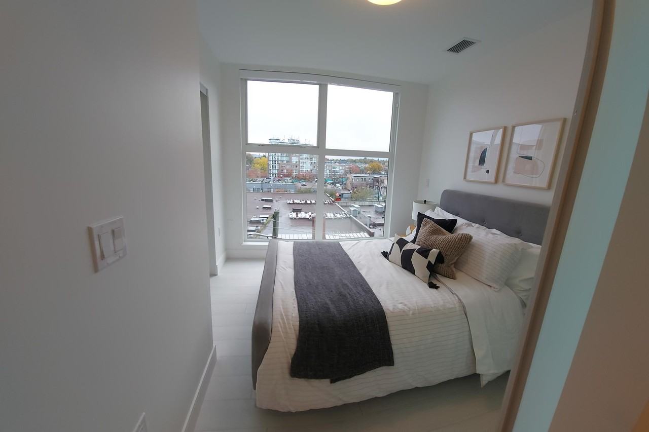 138 East 8th Avenue #504 - Photo 2 of 12