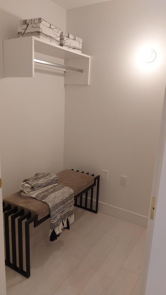 138 East 8th Avenue #504 - Photo 4 of 12