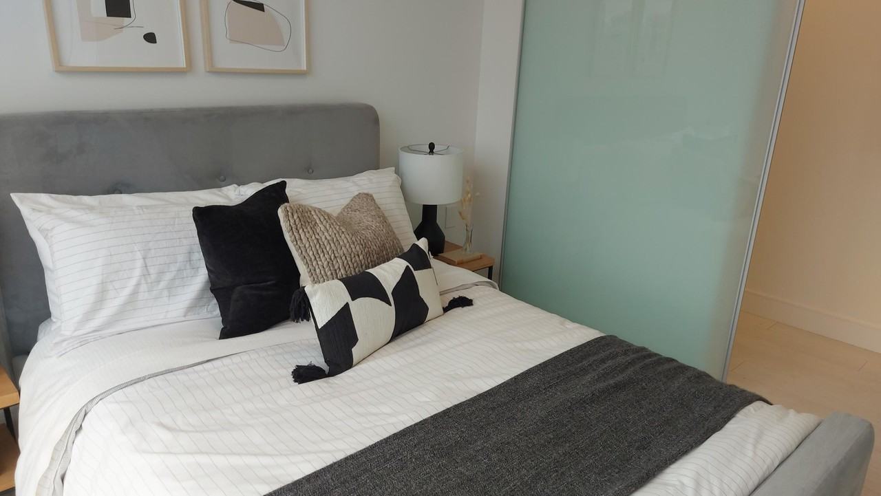 138 East 8th Avenue #504 - Photo 6 of 12