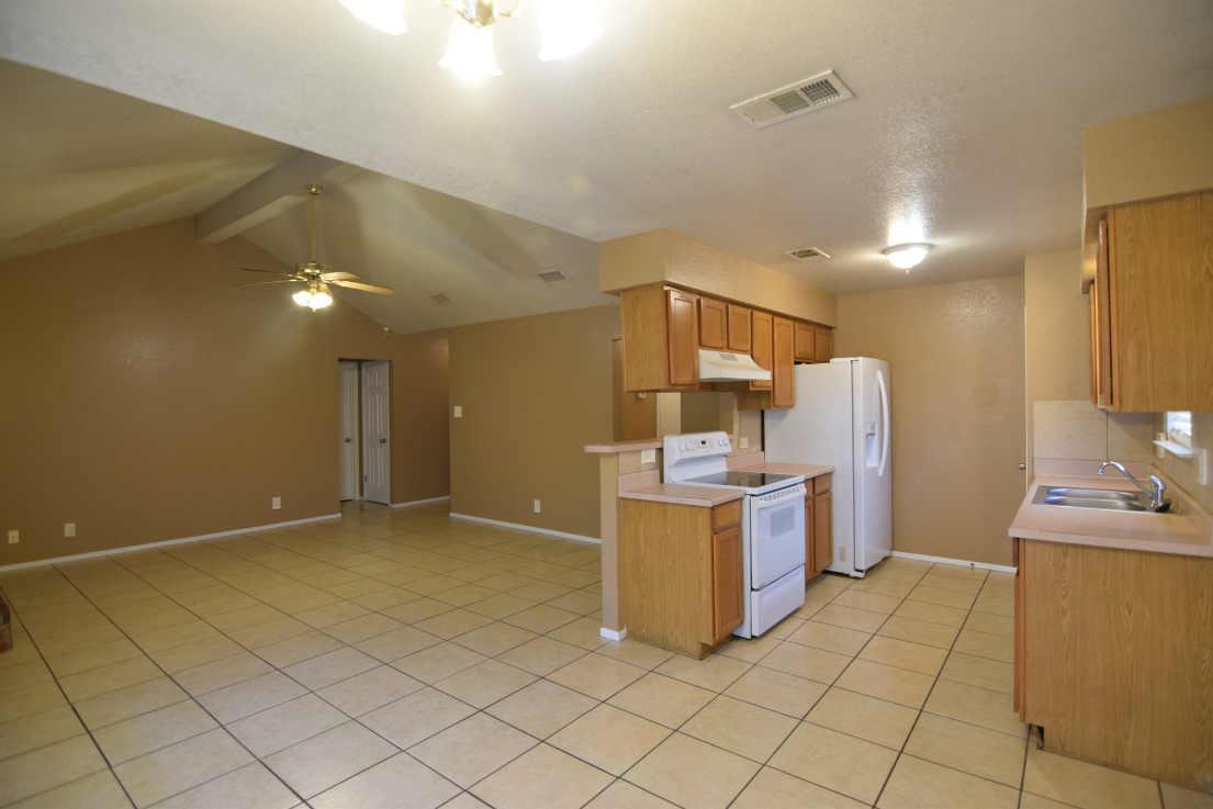 2610 Hidden Hill Dr #NA - Photo 5 of 21
