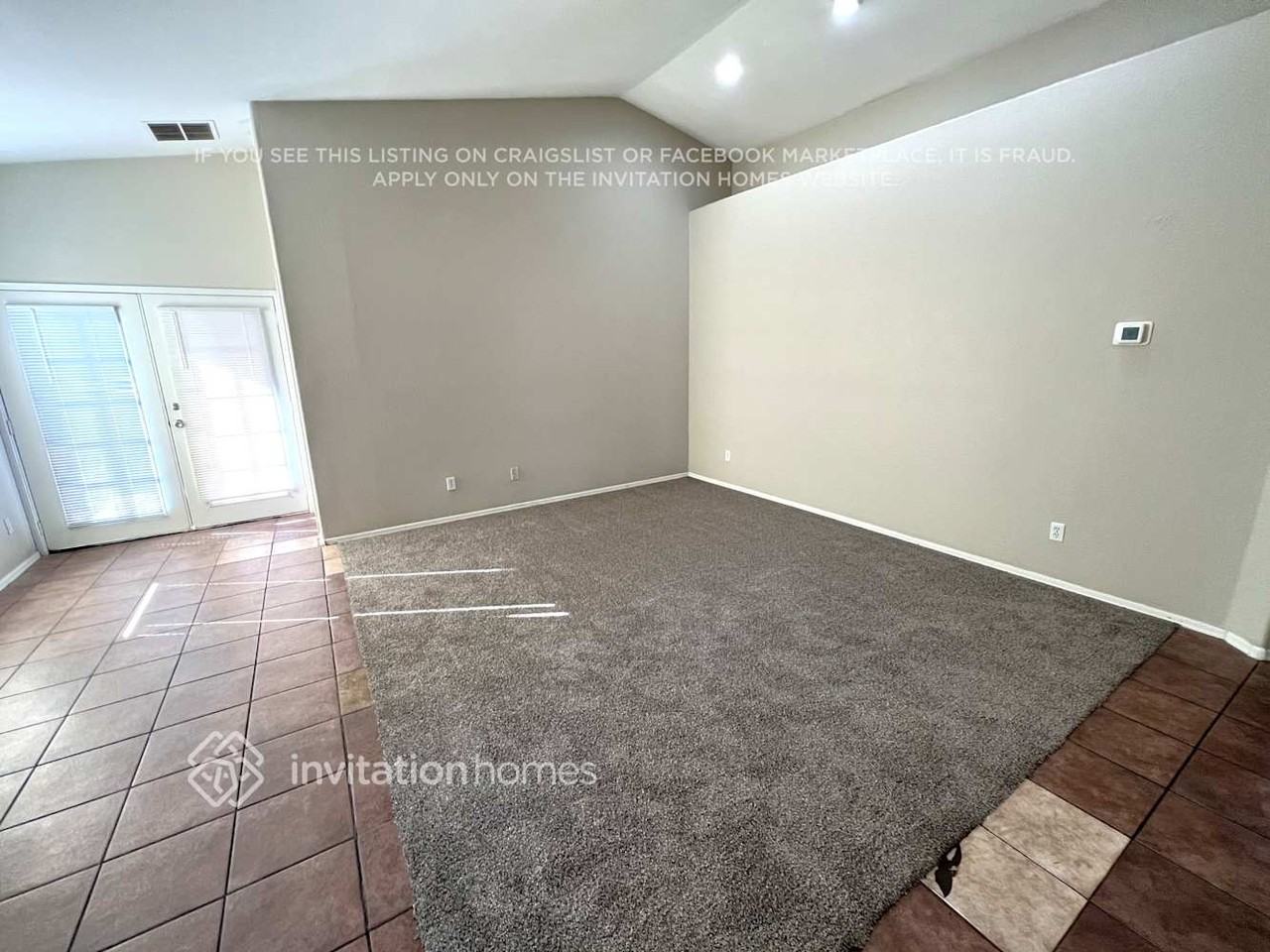 6347 W Hilton Ave - Photo 4 of 15