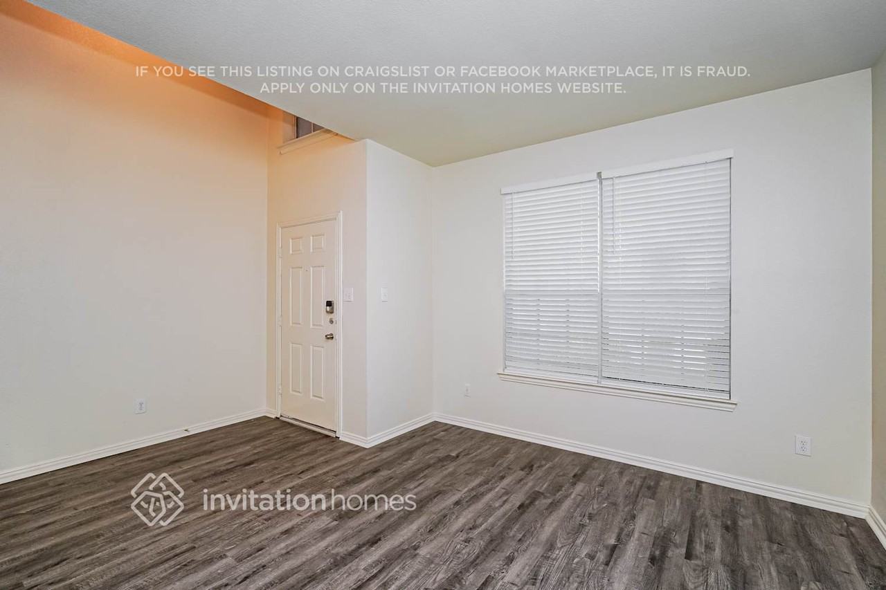 12301 Macaroon Ln - Photo 4 of 18