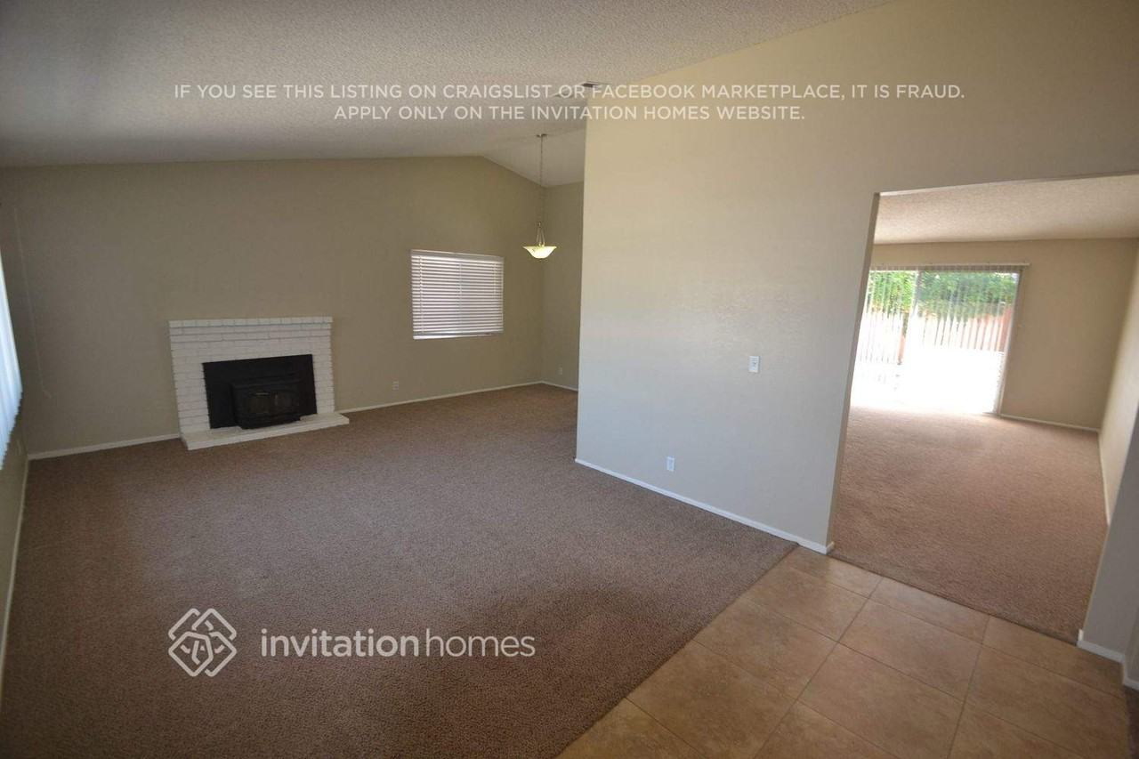 519 Coot Ln - Photo 3 of 13