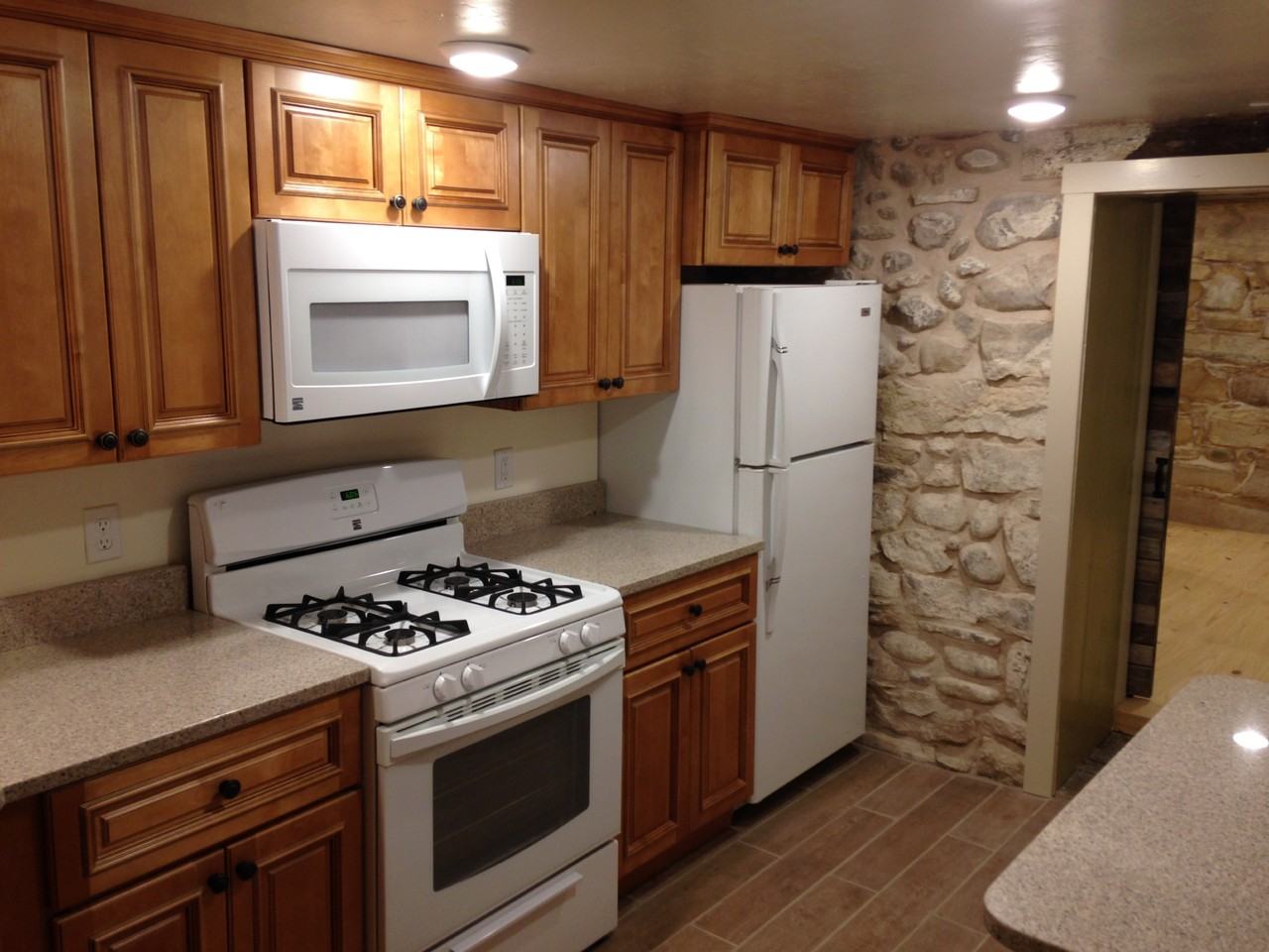 98 Nw - Photo 2 of 5