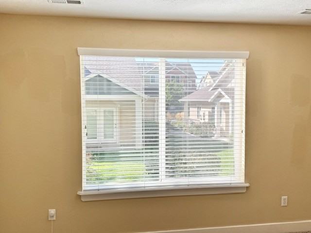 1068 E Quarry View Way - Photo 4 of 16