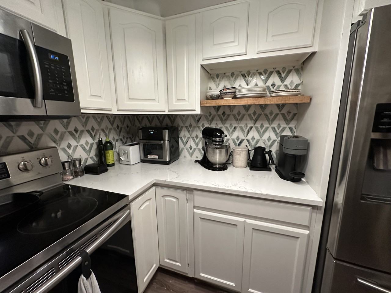 820 E Zenith Ave - Photo 6 of 37