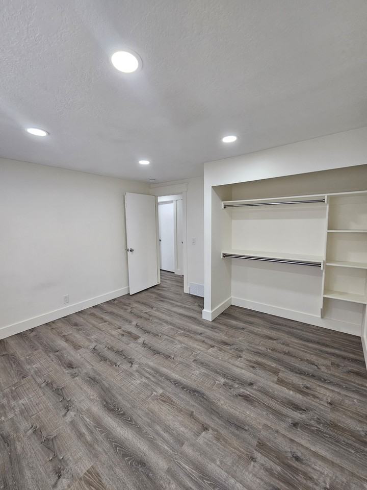 7506 Sw - Photo 3 of 13