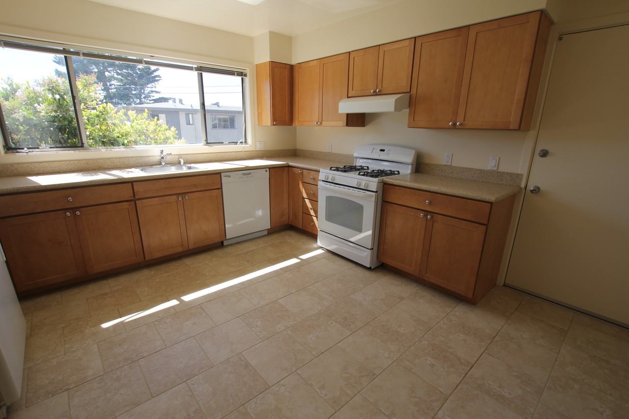 1514 Pershing Drive #A - Photo 4 of 14
