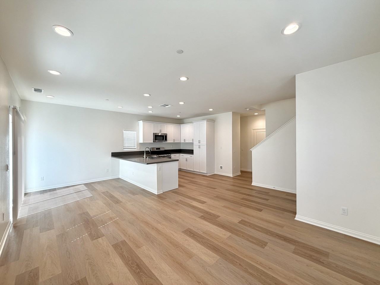 N Lassen Ave #1 - Photo 3 of 10
