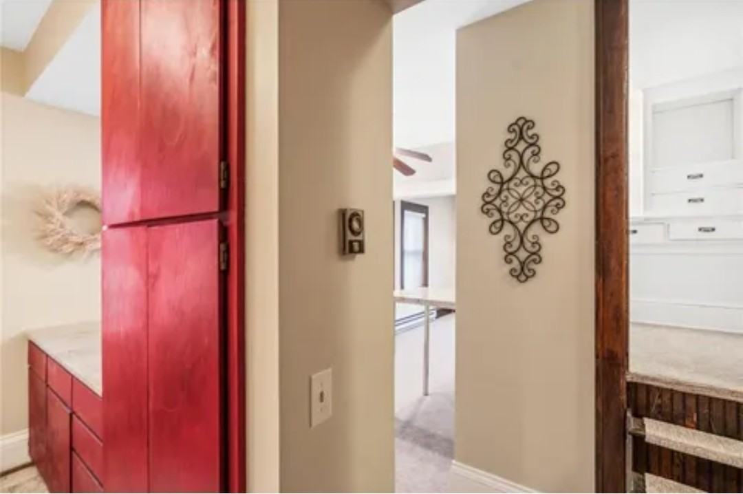 391 Laurel Ave #103 - Photo 7 of 28
