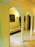 633 W Deming Pl #203