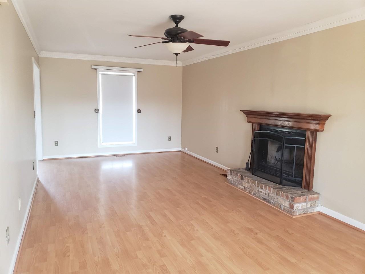 2180 Riverway Dr #1 - Photo 7 of 24