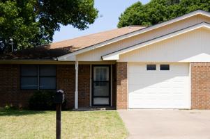 featured image of 111 Briarwood Ln #1