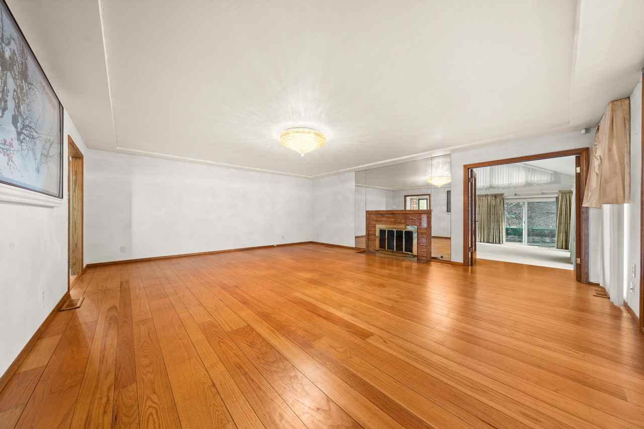 401 Moseley Rd #1 - Photo 3 of 29