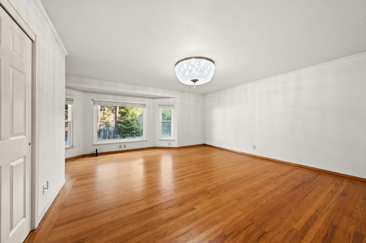401 Moseley Rd #1 - Photo 5 of 29