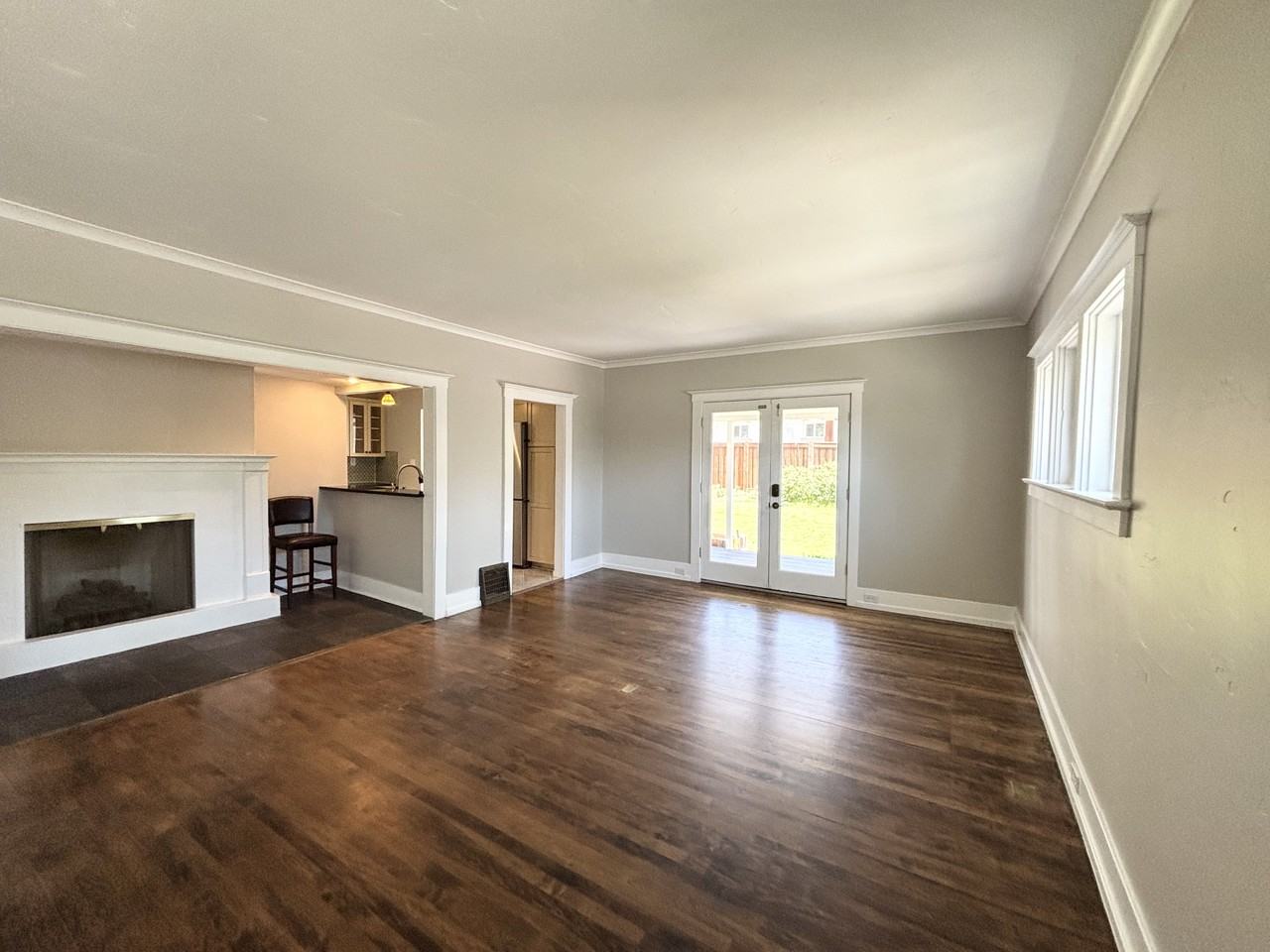 679 S 1300 E #UP - Photo 3 of 20