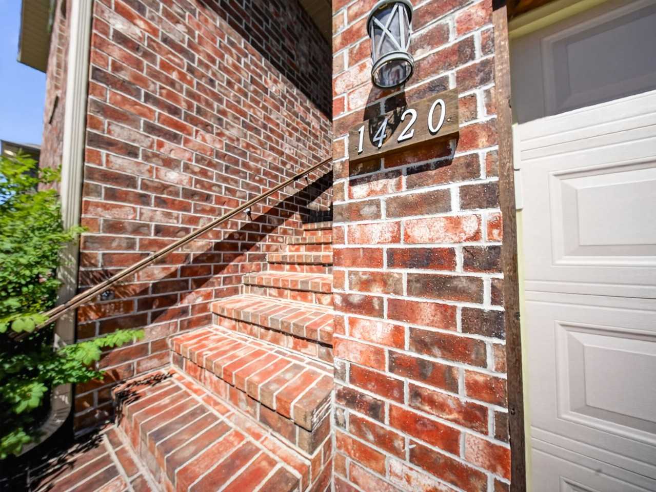 1420 S Treetop Ct #1 - Photo 3 of 10