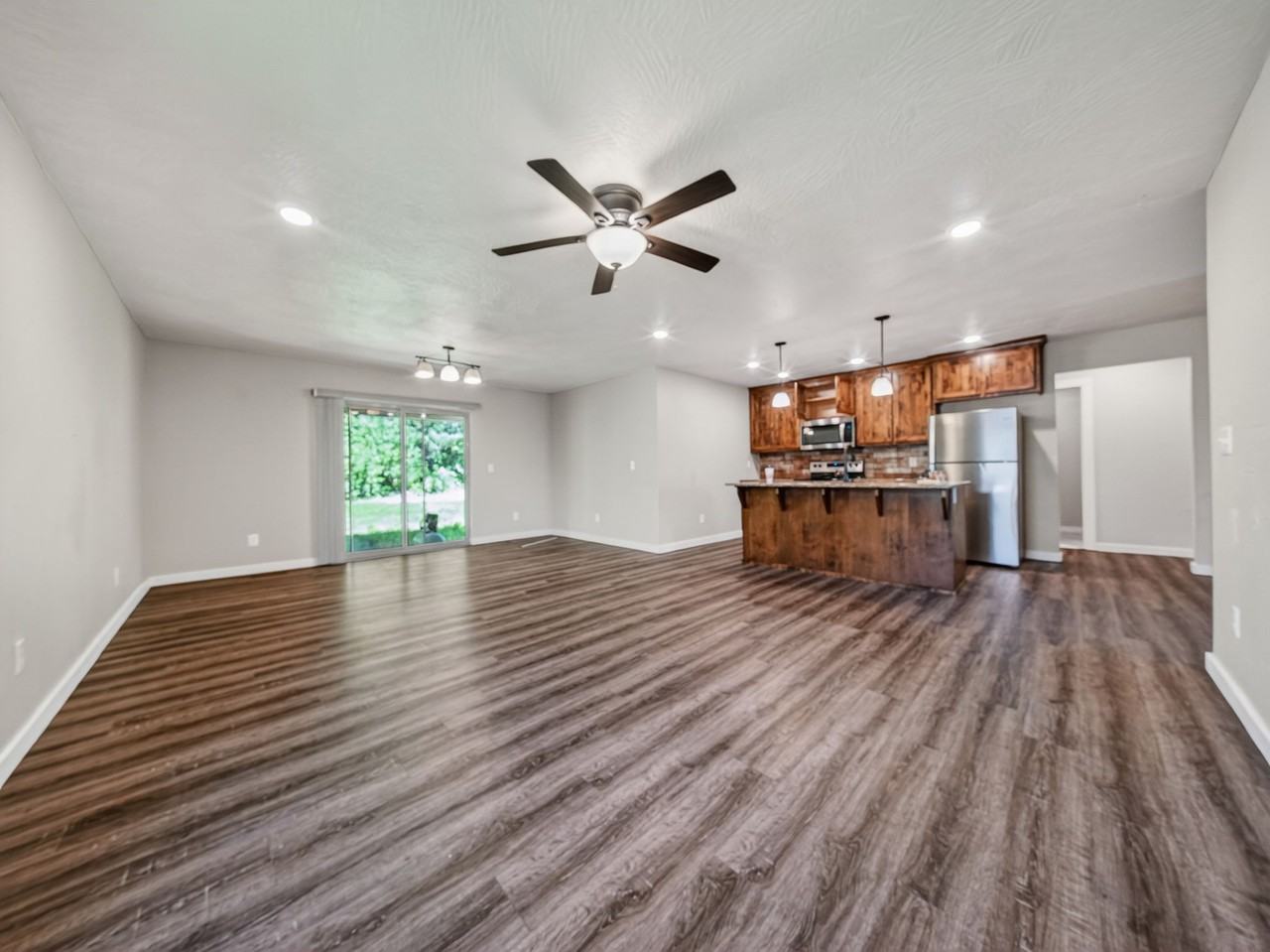 1420 S Treetop Ct #1 - Photo 4 of 10