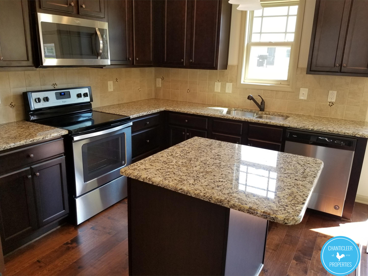 152 Mcdowell Pkwy #1 - Photo 5 of 43