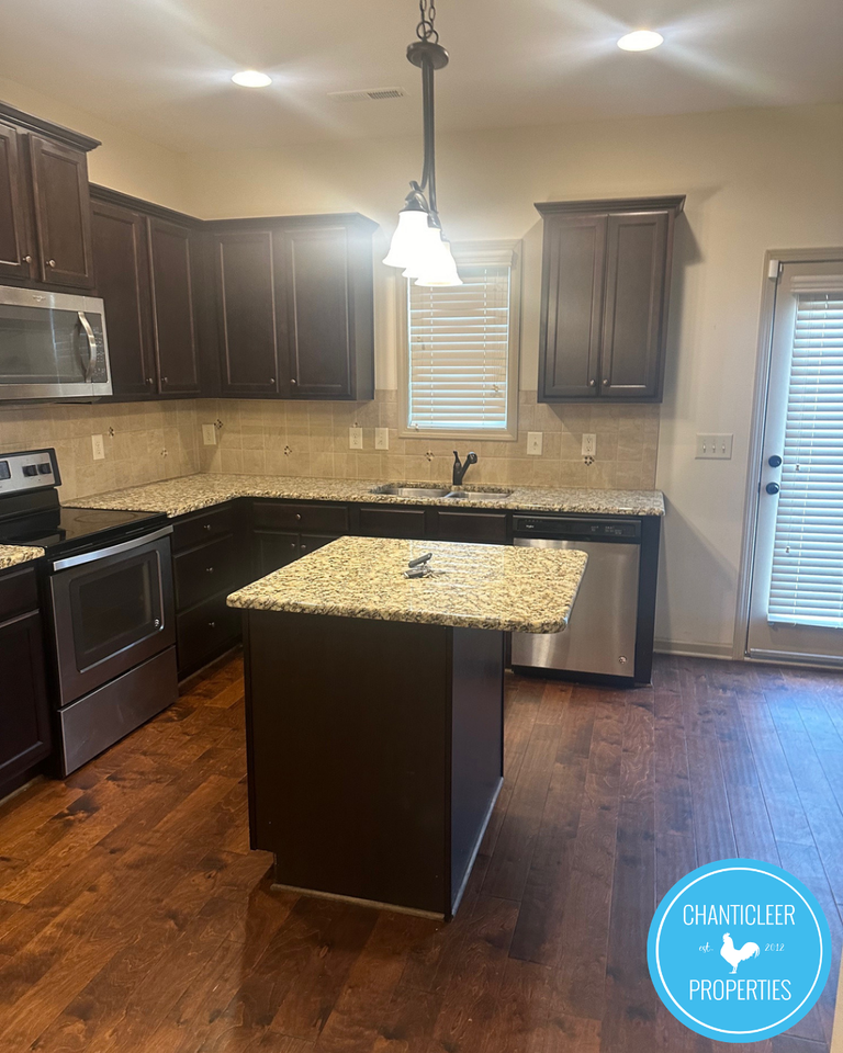 152 Mcdowell Pkwy #1 - Photo 7 of 43