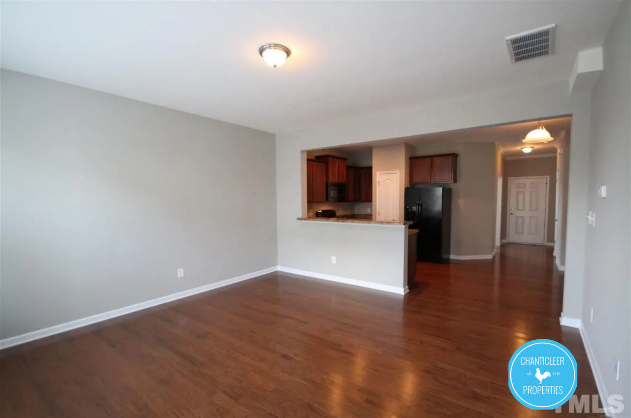 2219 Sunny Cove Dr #1 - Photo 7 of 18