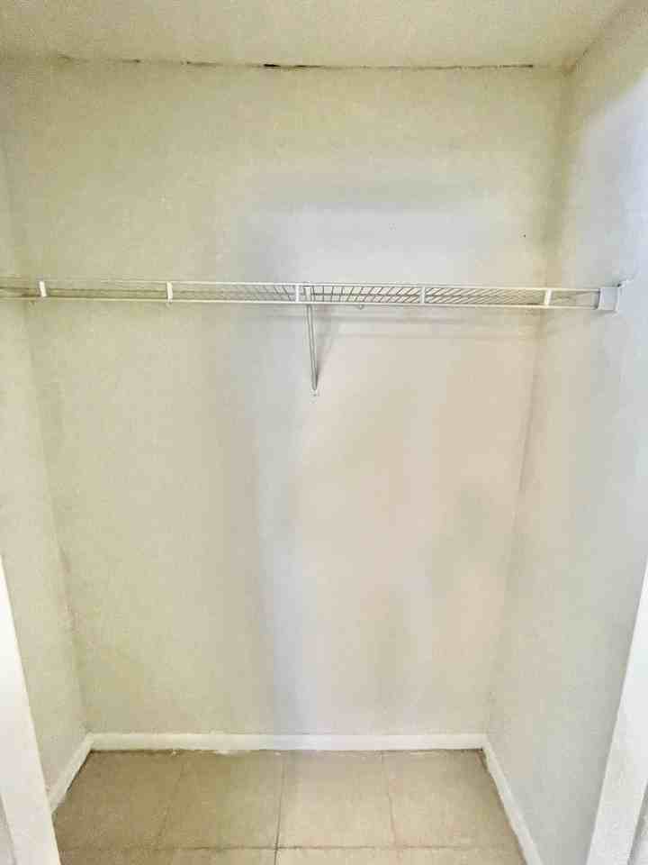 580 Thomas Ave #580 - Photo 4 of 15