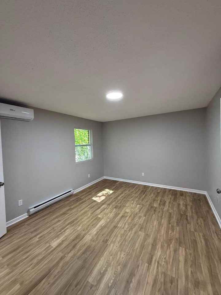 2403 Markwood Ln - Photo 2 of 4