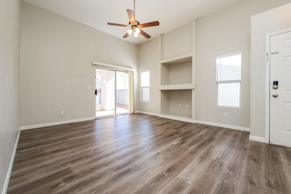 7728 Donald Nelson Ave - Photo 3 of 16