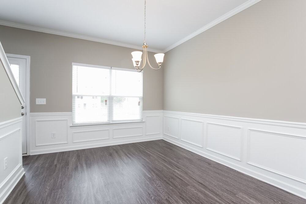 601 Fieldcrest Dr - Photo 6 of 17