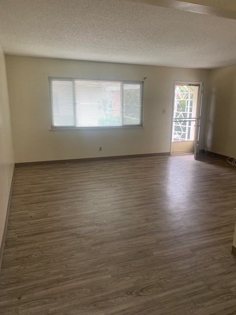812 N Bradley Rd Apt A #812A - Photo 3 of 9