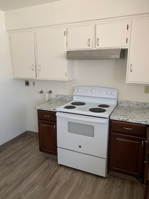 812 N Bradley Rd Apt A #812A - Photo 6 of 9