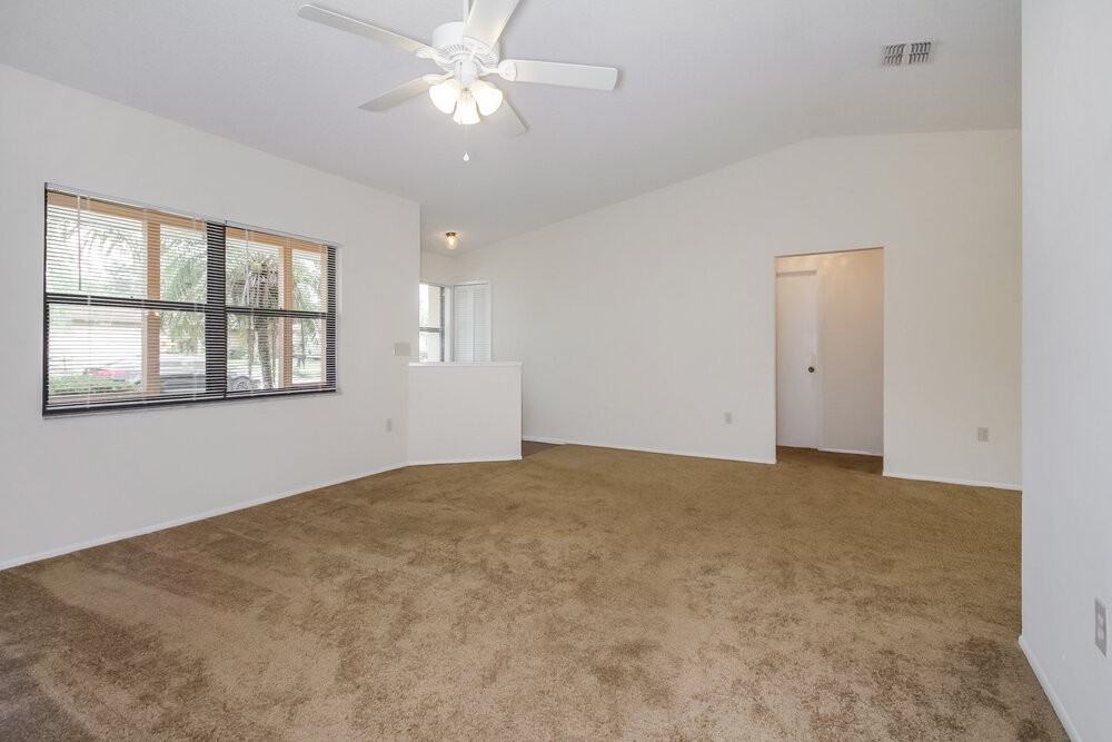 4249 Lancaster Dr - Photo 3 of 17