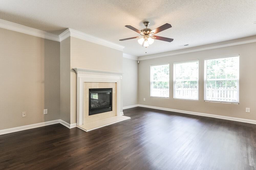 144 Georgetowne Dr - Photo 3 of 15