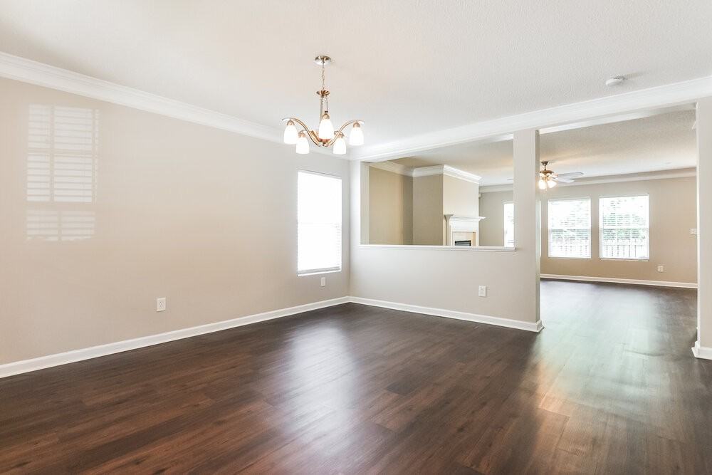 144 Georgetowne Dr - Photo 5 of 15