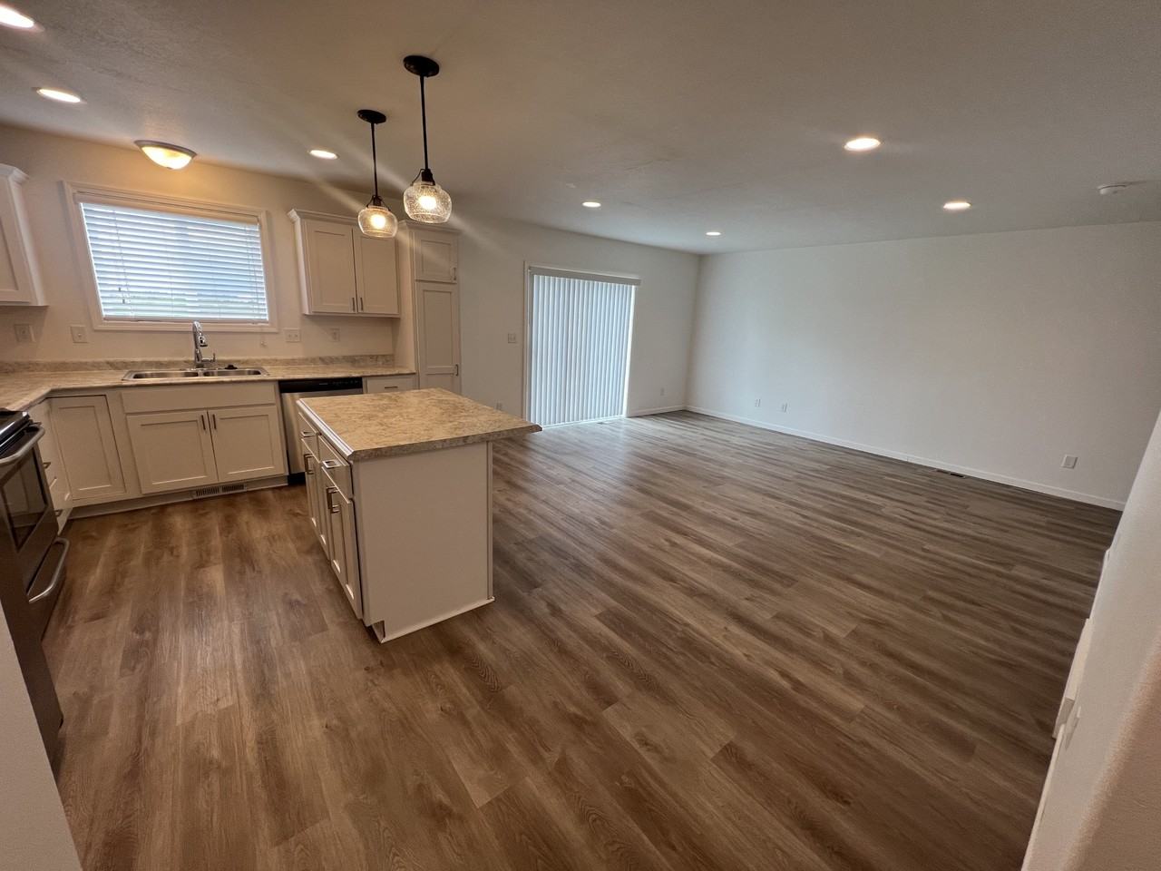 5916 36th St S #1 - Photo 4 of 19