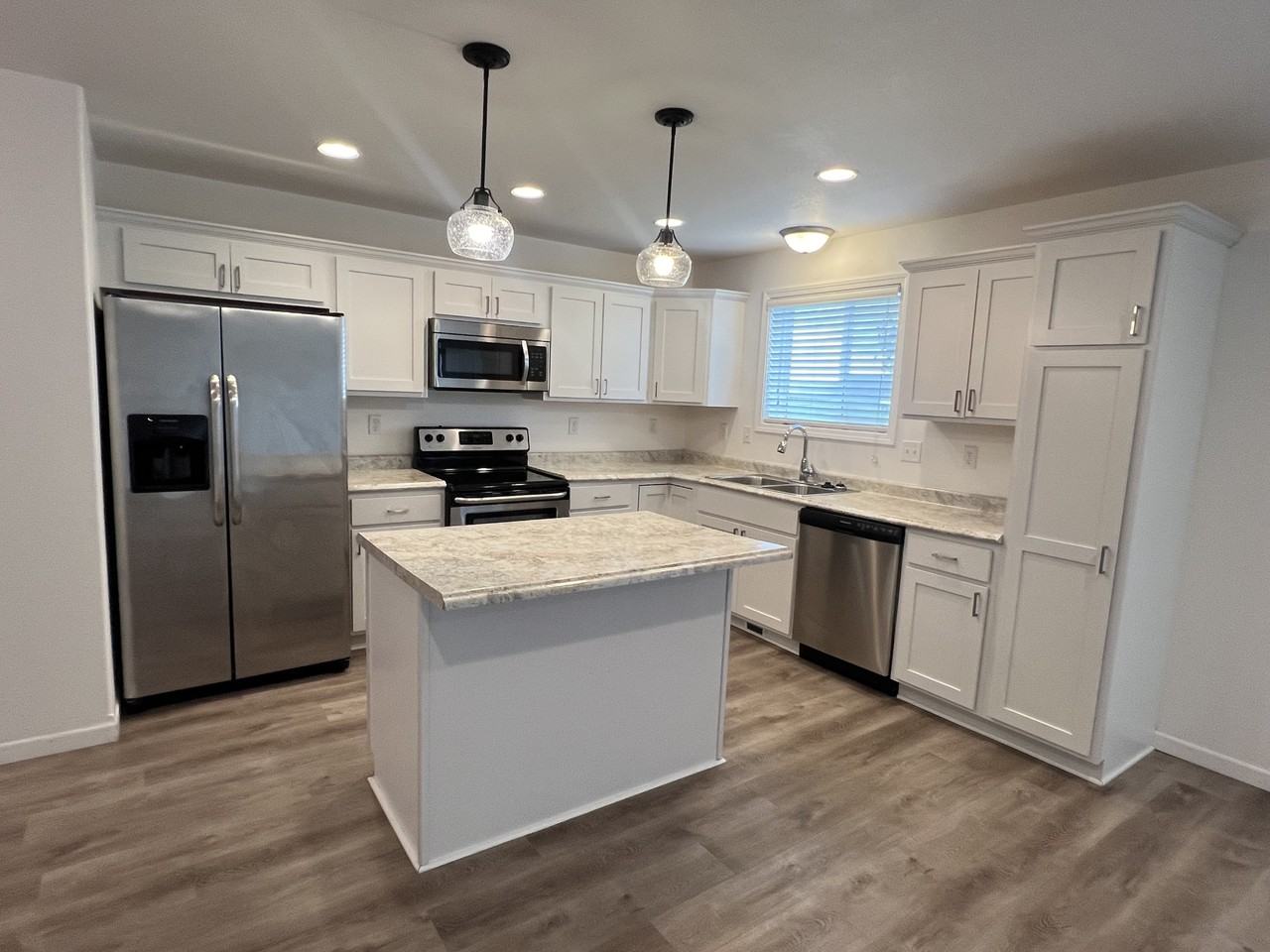 5916 36th St S #1 - Photo 5 of 19