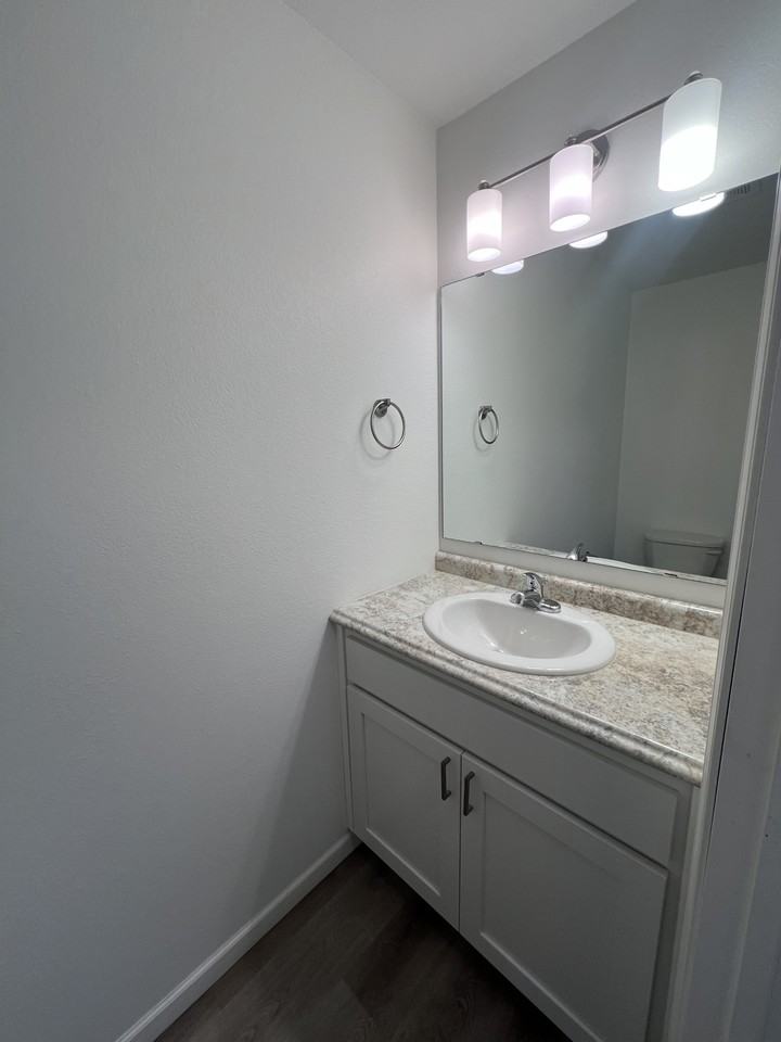 5916 36th St S #1 - Photo 6 of 19