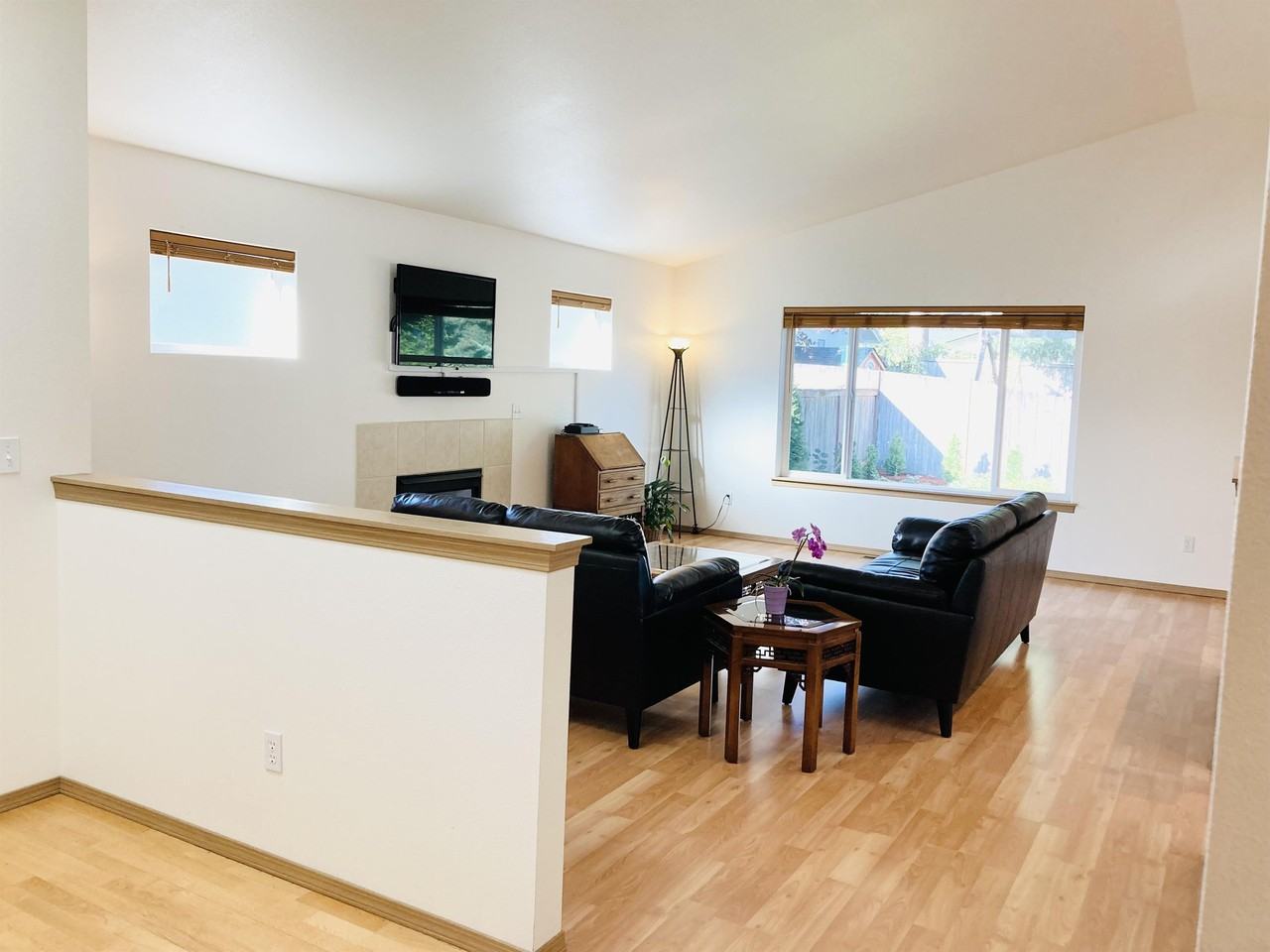 2436 Boulevard Heights Loop Se #1 - Photo 3 of 21