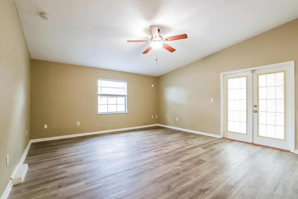 1719 Orange View Way - Photo 5 of 16