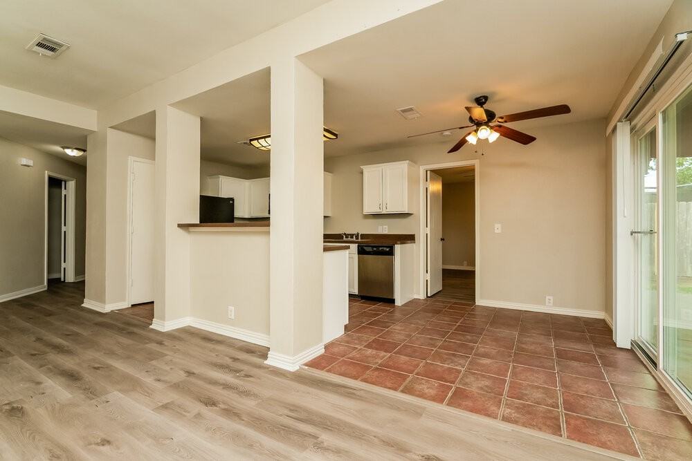 1001 Springcreek Dr - Photo 7 of 16