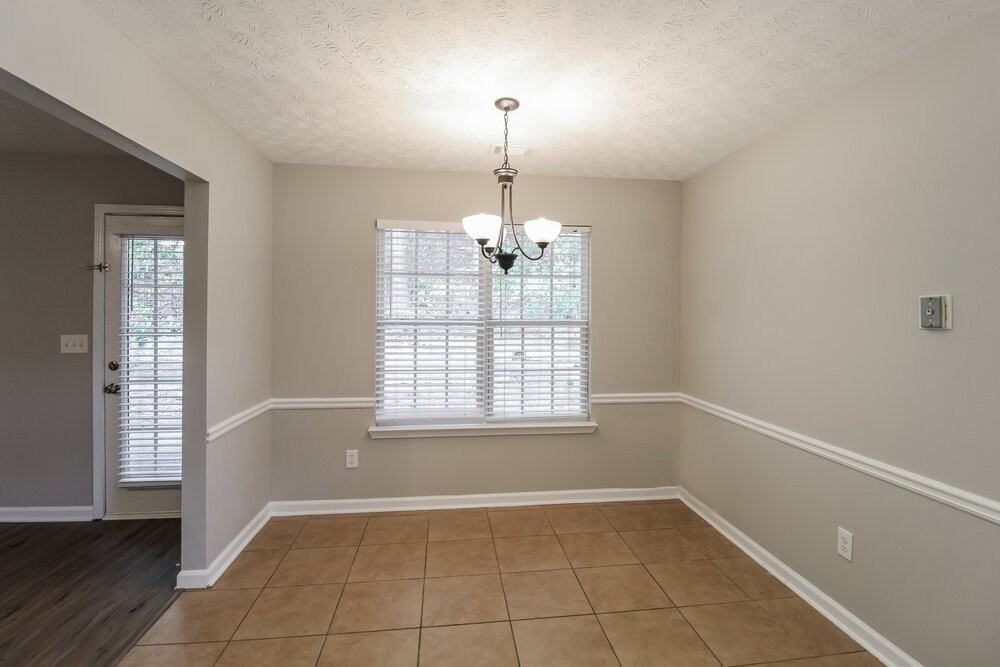 4302 Marci St - Photo 5 of 16