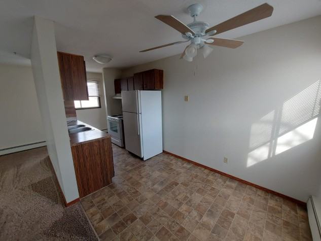 7148 Parke Ave - Photo 7 of 16