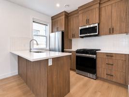featured image of 515 17 Ave Nw