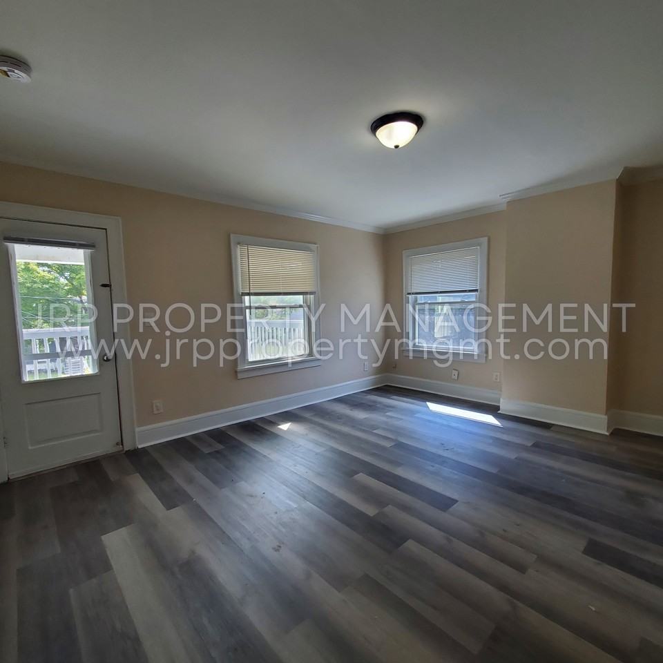 412 N West Ave #2 - Photo 7 of 18