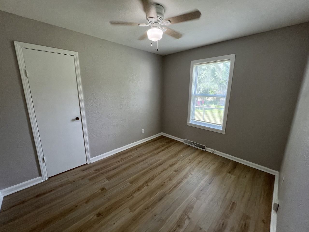 210 Mill St #1 - Photo 5 of 11