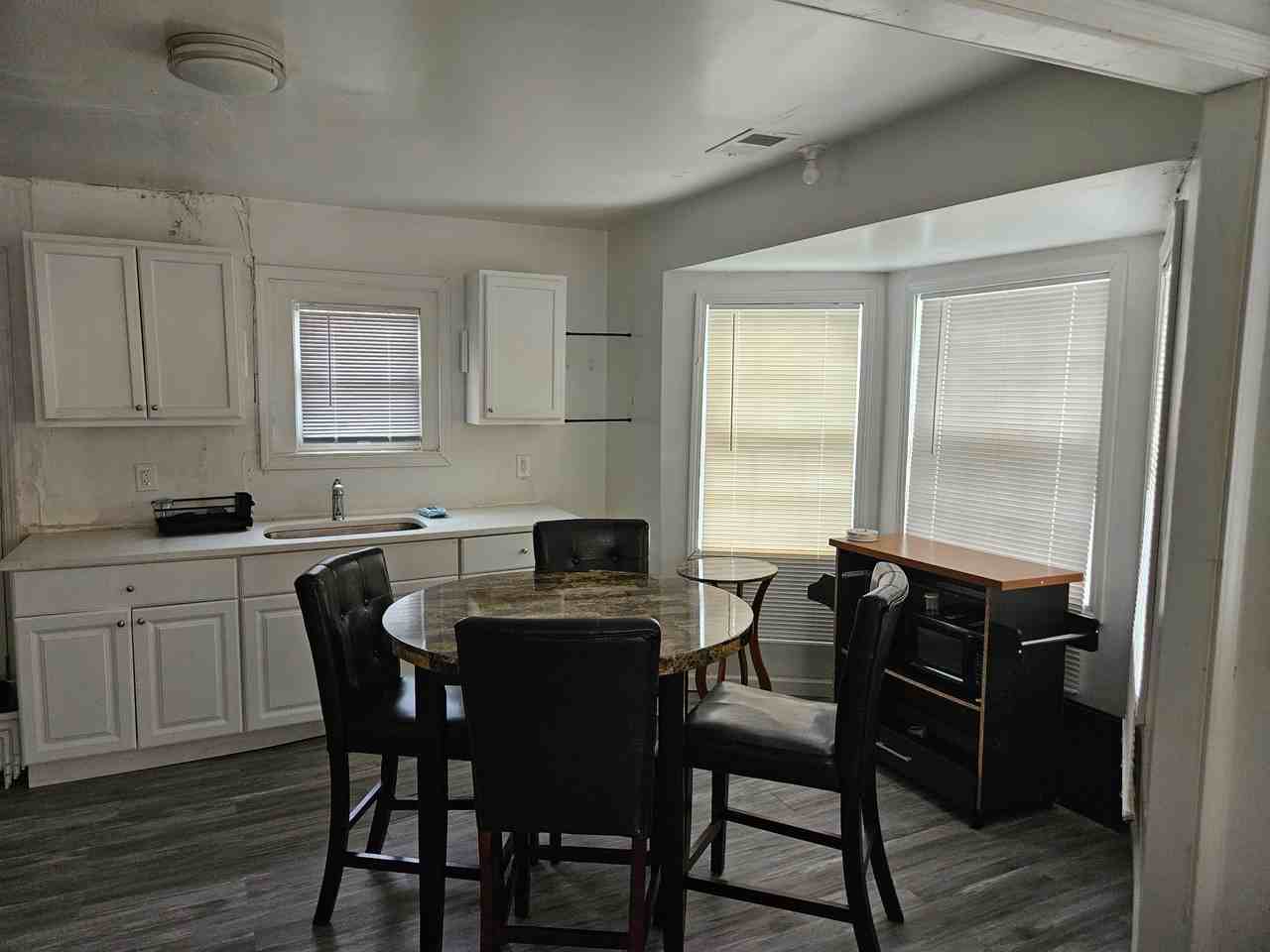 240 Whitaker Cir Nw - Photo 3 of 12