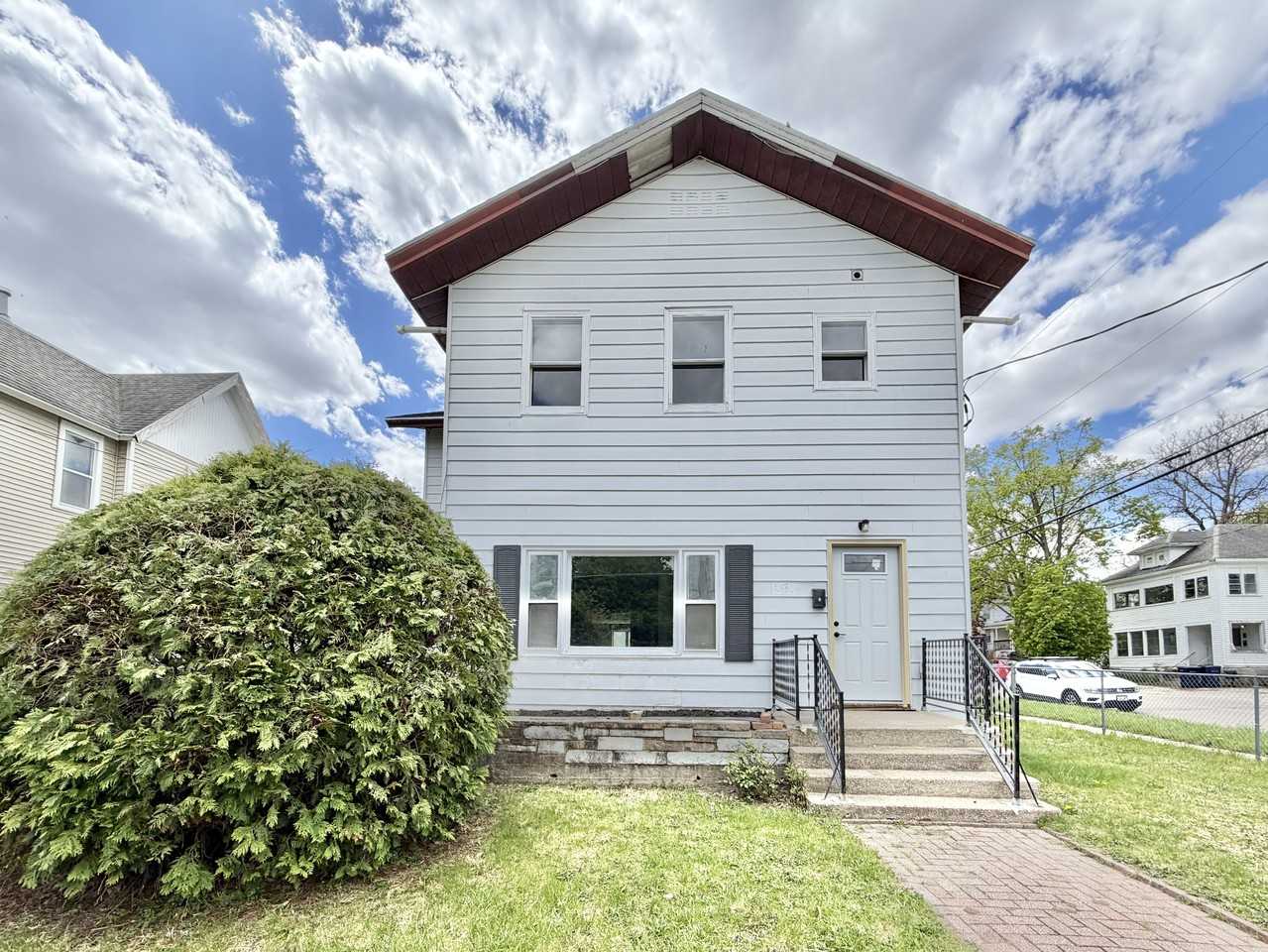 337 N Jackson St #1 - Photo 2 of 24