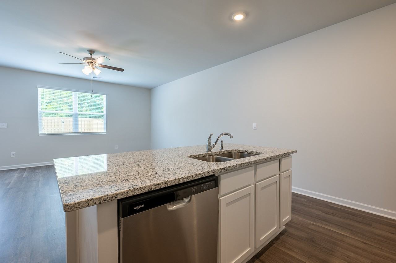 3422 Firestone Dr #1 - Photo 5 of 23